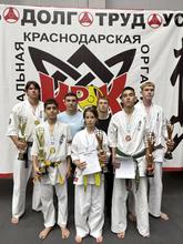 Спортсмены и тренер Соловьев А.О.